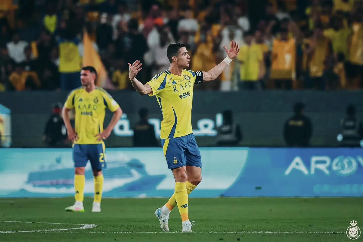 邮报：曼联计划安排季中友谊赛，可能去沙特和利雅得胜利比赛