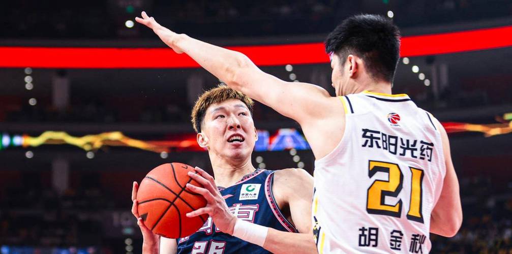 ：辽宁四川北京山东全运男篮打热身赛 四川汇集周琦&胡金秋