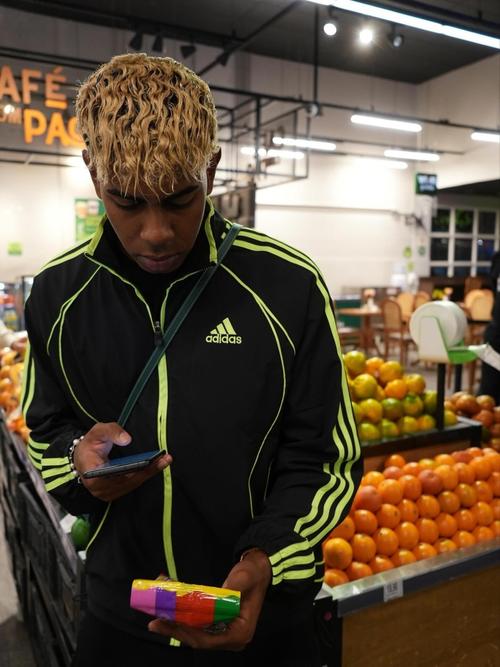 酸?前绯闻对象扬言要“挑战”亚马尔女友,还称他们撑不到圣诞节