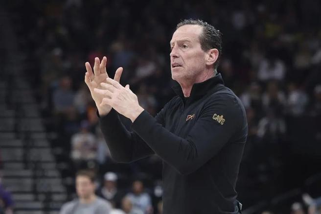 阿特金森:我一直是大球的忠实球迷 其他球员都喜欢和他一起打球