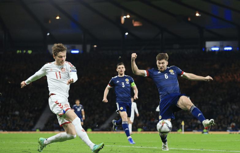 世预赛-苏格兰3-1击败希腊,积7分与榜首丹麦同分