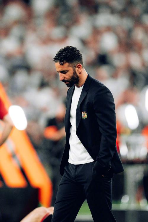 欧文:曼联应该像阿森纳一样相信过程,尽管阿莫林战绩确实不太好