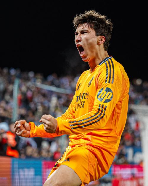 贡萨洛-加西亚：阿隆索是世界上最好的教练之一 我的偶像是C罗