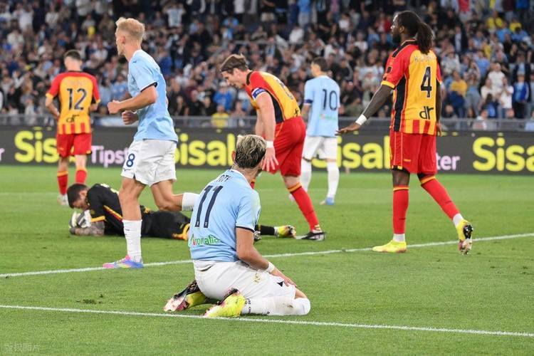 萨里批评意大利青训:青年联赛在糟糕的球场进行,只有150名观众