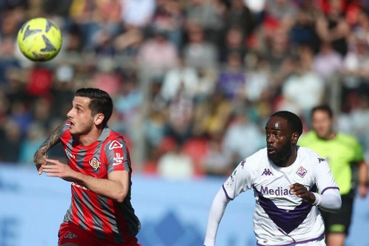 对阵克雷莫内塞被换下,邓弗里斯:没有球员想下场,我想尽我所能