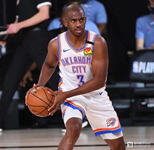 老炮太稳!保罗出战17分钟三分5中4砍下15+6+4 竟还贡献2次盖帽