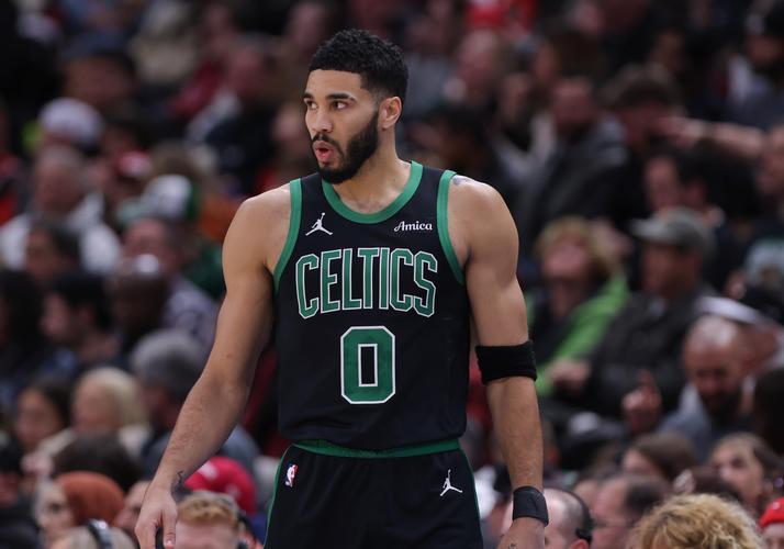 塔图姆希望本赛季复出!媒体人:多少有些充满未知 相信专业判断