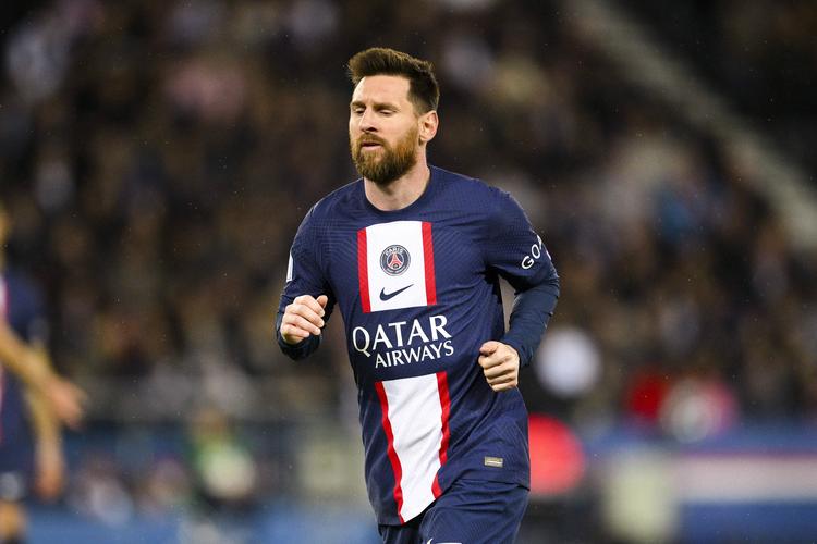 身价800万欧！西媒：巴萨有意23岁前锋阿斯拉尼，本赛季7场5球2助