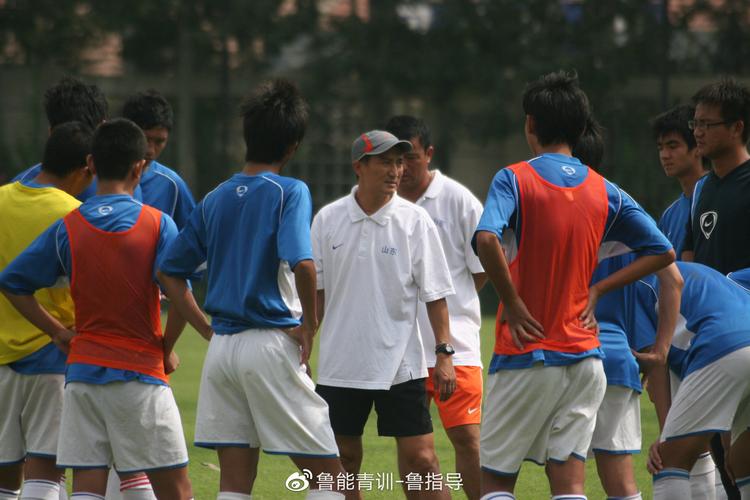 邓利维:对年轻球员的成长很兴奋 对他们的要求就是和库追巴默契