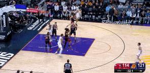 全能输出！布克12中4拿到18分5板5助1断 正负值+14最高