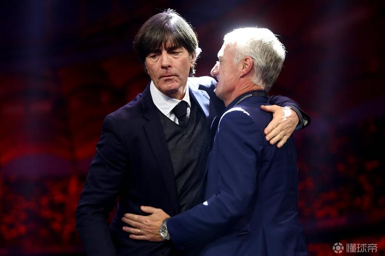 德尚:第一个丢球犯规在先本该取消,我们在第二个丢球出现了漏洞