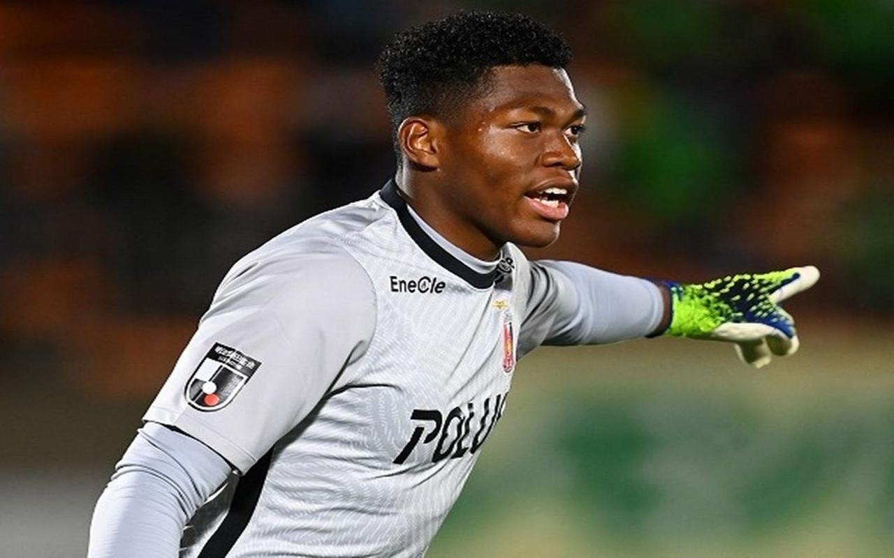 铃木彩艳:长传创造进攻机会是我强项 门将持球并冷静处理很重要