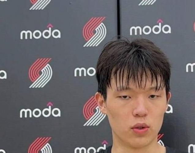 队记:杨瀚森让尤班克斯成为背景板 我们都在等待他高光的那一刻