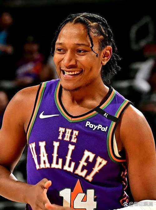 队记:快船将把小泰泰-华盛顿签回来 并裁掉普拉基达斯