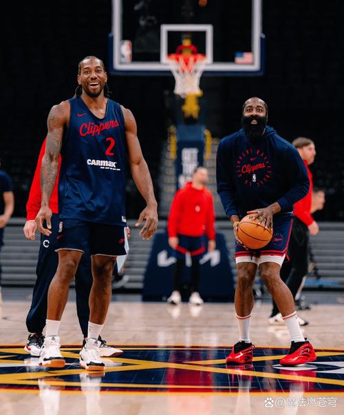 保罗谈快船VS掘金系列赛:我到现场看了 两支顶级球队间的较量