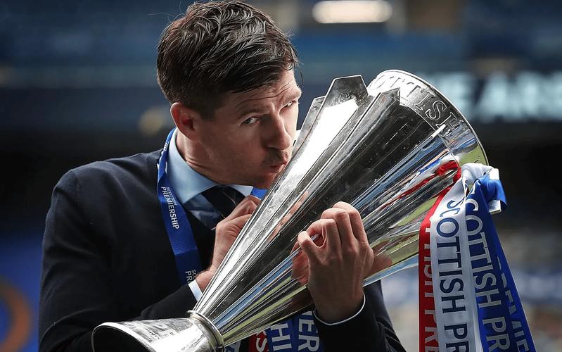 记者:杰拉德拒绝执教格拉斯哥流浪者,海港主帅穆斯卡特为候选