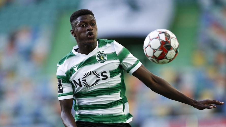 塔瓦雷斯:下场比赛要全力争取晋级世界杯 门德斯是很出色的球员