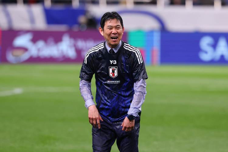 有能名将,日媒:森保一赛后发布会长达47分钟,离开时向记者比心