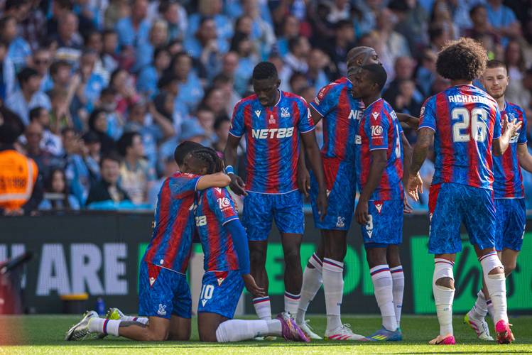 英超官方公布12月赛程调整:12月4日枪手vs小蜜蜂 利物浦vs桑德兰