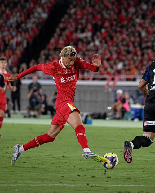 转会惹的祸？7500万欧约克雷斯14场3球，1.2亿欧伊萨克10场1球