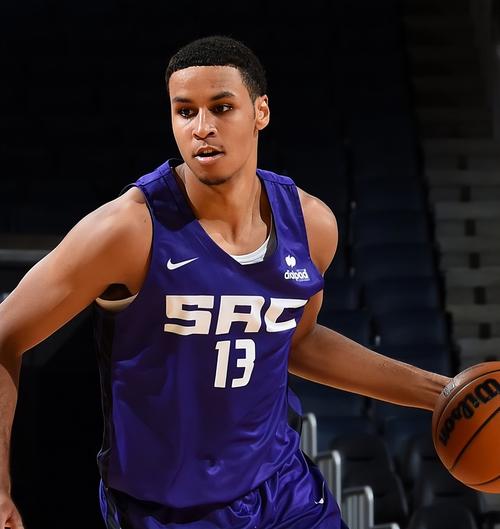 Shams:基根-穆雷5年1.4亿美元提前续约国王!