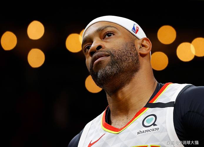 网友晒施罗德发际线逆生长对比图调侃德文-卡特 :他知道怎么帮你