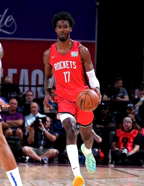 名记:火箭寻求合适价位续约伊森 可能与小贾5年1.22亿类似或略低