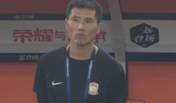 9人作战不敌申花！邵佳一：从实力来讲输掉也正常，没有什么意外