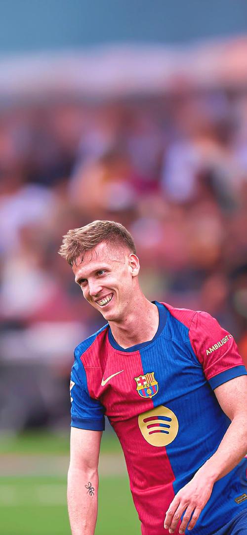 德容:若队友被盯防我没必要传球,除非那个人是亚马尔或梅西