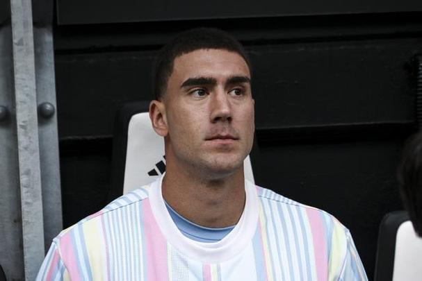 都体:尤文对阵科莫可能排出弗拉霍维奇、伊尔迪兹和孔塞桑三叉戟