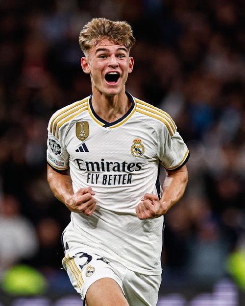 刮彩票?阿斯:皇马正关注17岁墨西哥中场莫拉,身价450万欧