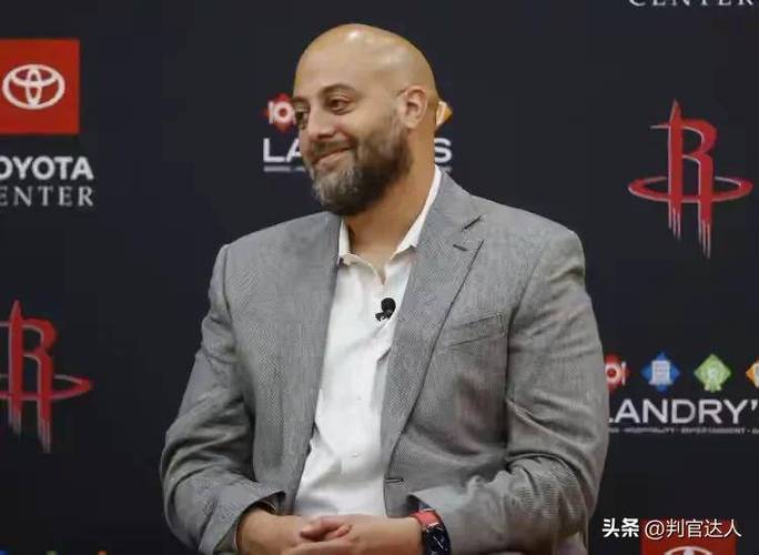 乌度卡:其他队没法完全复刻我们的双塔阵容 能被模仿有点自豪