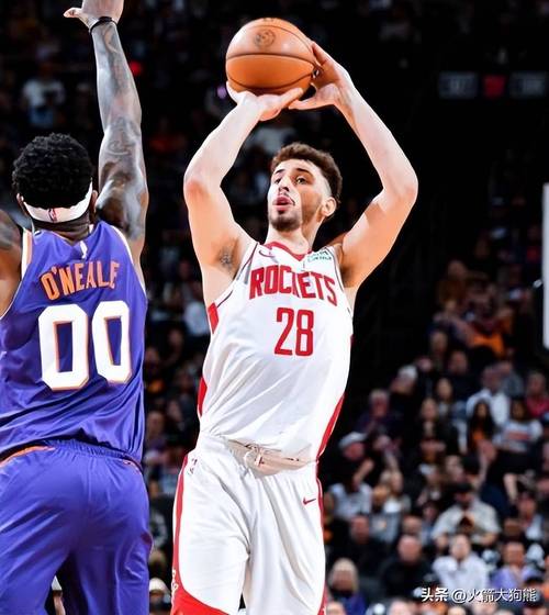 阿里纳斯:火箭这赛季还不行 申京&阿门都还没找到自己定位