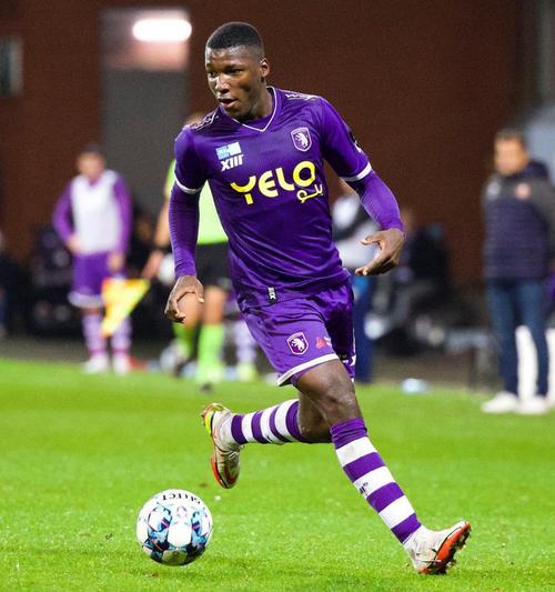 19岁比甲小将👀凯塞多曾租借比甲踢半年球,500万身价掉了50万