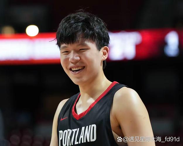 开拓者众将休赛期野球局 杨瀚森对位克林根 郭昊文&卢尼现身