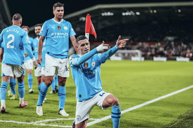 欧冠对阵曼城!阿约泽:全力以赴在主场拿分,欧冠赛场需全神贯注