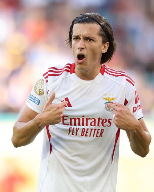 马卡：皇马青训新星费兰-塞科表现抢眼，俱乐部打算与球员续约