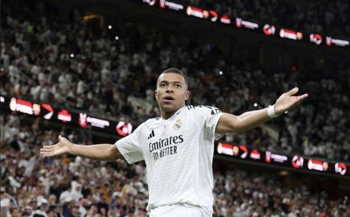 谁将夺得金靴？欧冠射手榜：姆巴佩2轮5球领跑，凯恩4球哈兰德3球