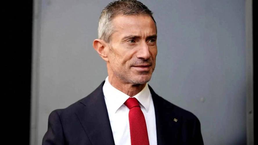 埃尔纳内斯：囧叔本赛季只犯两个错，分别是限制莱奥和让他踢中锋