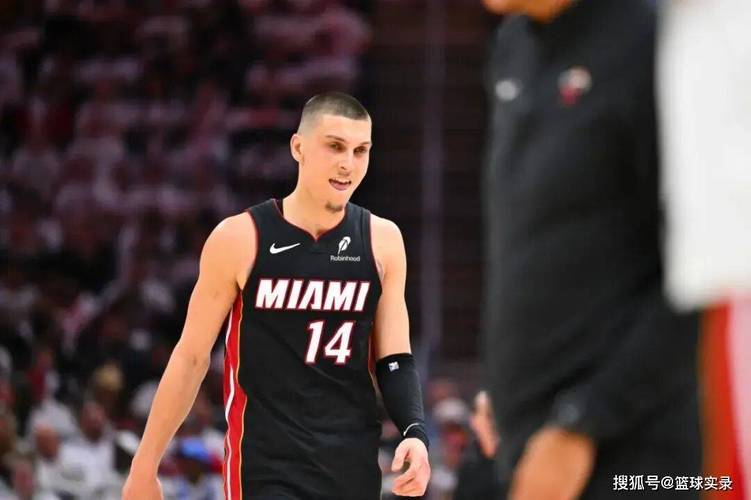 进最佳阵最高可续5年3.8亿！希罗今年未提前续约 明年可重启谈判