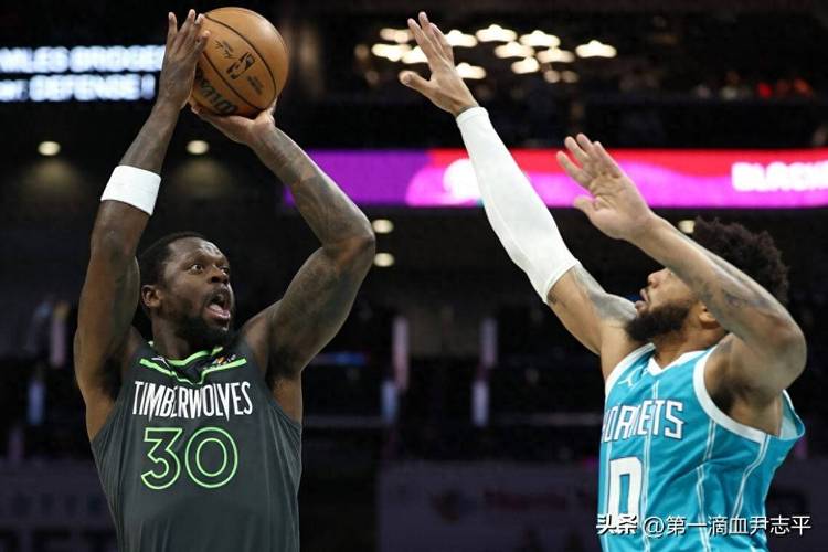 兰德尔:华子天赋异禀我们磨合很顺畅 再也找不到比他更好队友了