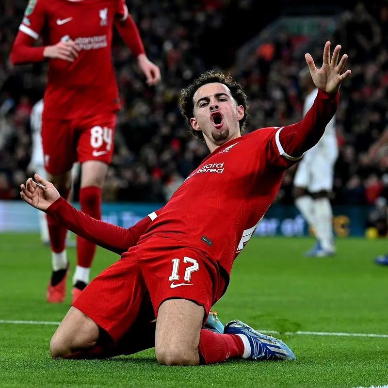 琼斯成功传球122次，创造03-04赛季以来利物浦欧冠单场纪录