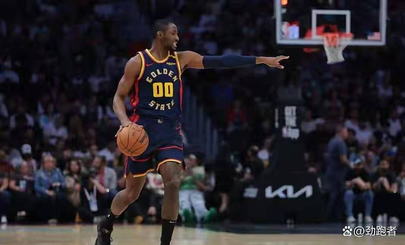 巴特勒16罚16中！科尔：他在场上就是能控制比赛 他从不失误