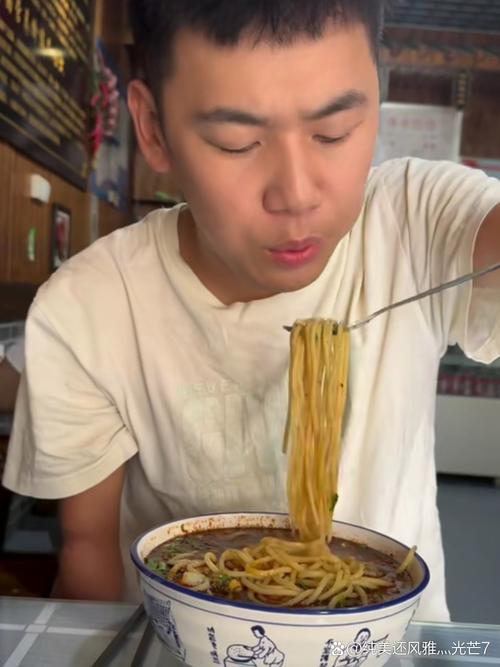 杨瀚森:在波特兰吃得已经麻木了 青岛城阳的烩面挺好吃的