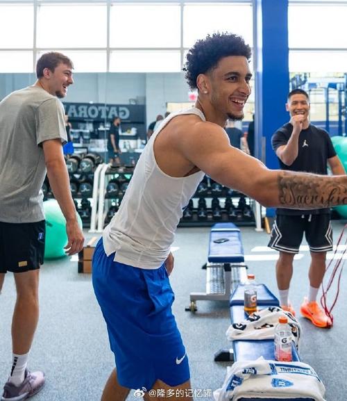 大牌不少！塔图姆&弗拉格领衔！杜克晒新赛季24位NBA现役校友！