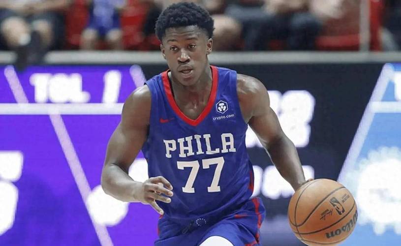 开张！新科探花埃奇库姆造杀伤 通过罚球拿到生涯第一分