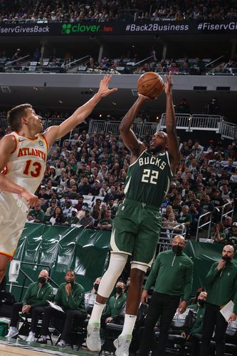 米德尔顿:雄鹿球迷的爱太棒了 对2万人挥手致意就像儿时梦想成真