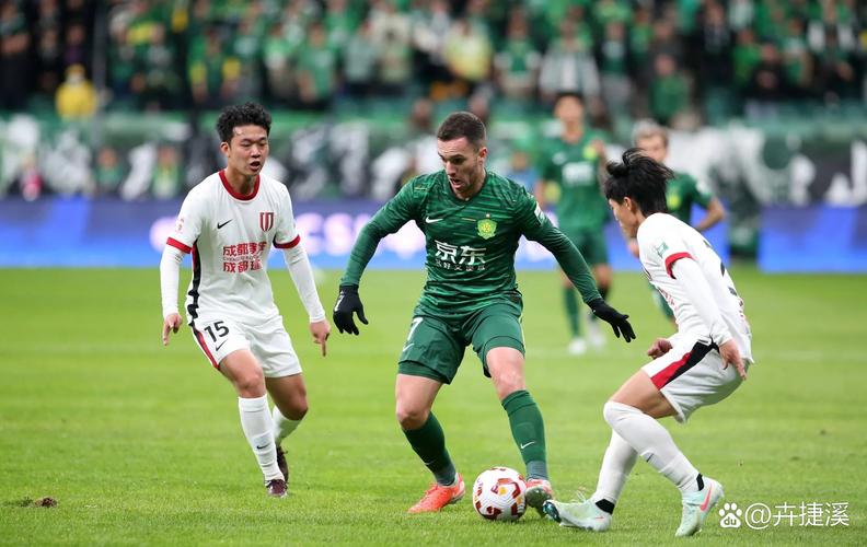 铲射自家大门😅于睿解围不慎乌龙，三镇扳一球1-2十人新鹏城