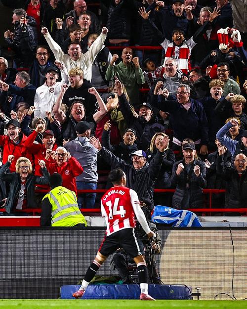 布伦特福德上赛季以来通过界外球进8球,多于其他英超球队的两倍