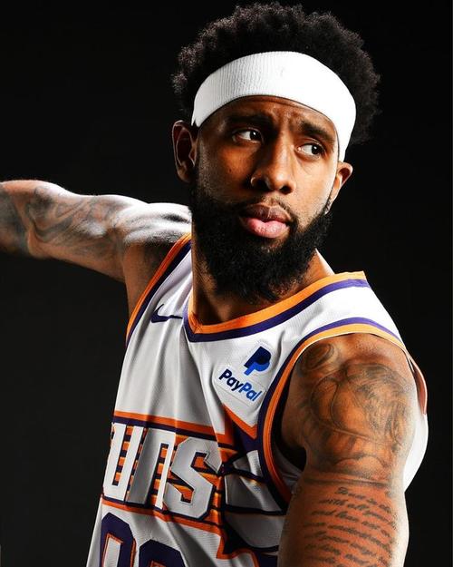 罗伊斯-奥尼尔:上季没人按相同的比赛计划来打 攻不进时就不防了